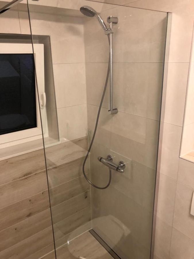 Hochfeld Apartment In เอาก์สเบิร์ก ภายนอก รูปภาพ